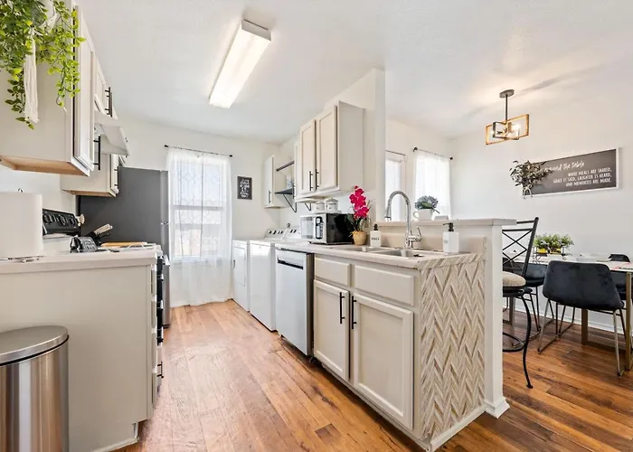 Apartment Zroyal 2br Near Cavazos - Ideal For Tdy, Travel Nurses, Contractors & Extended Killeen
